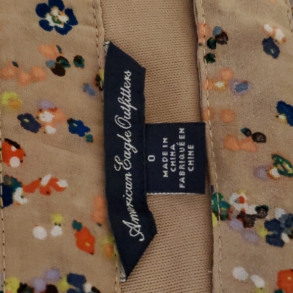 American Eagle. Women size 0 - Picture 2 of 2